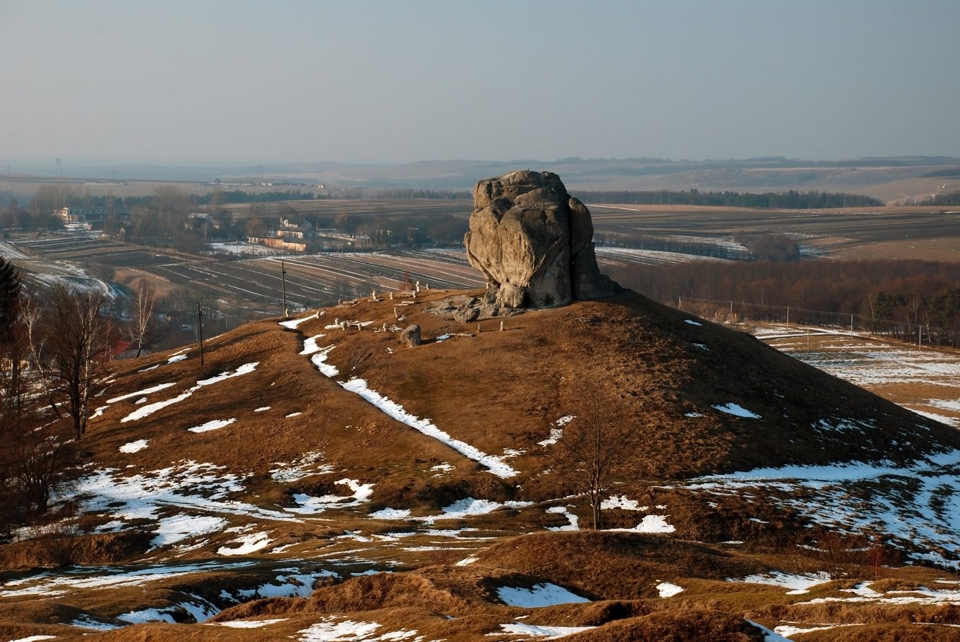Чортів камінь (Підкамінь)