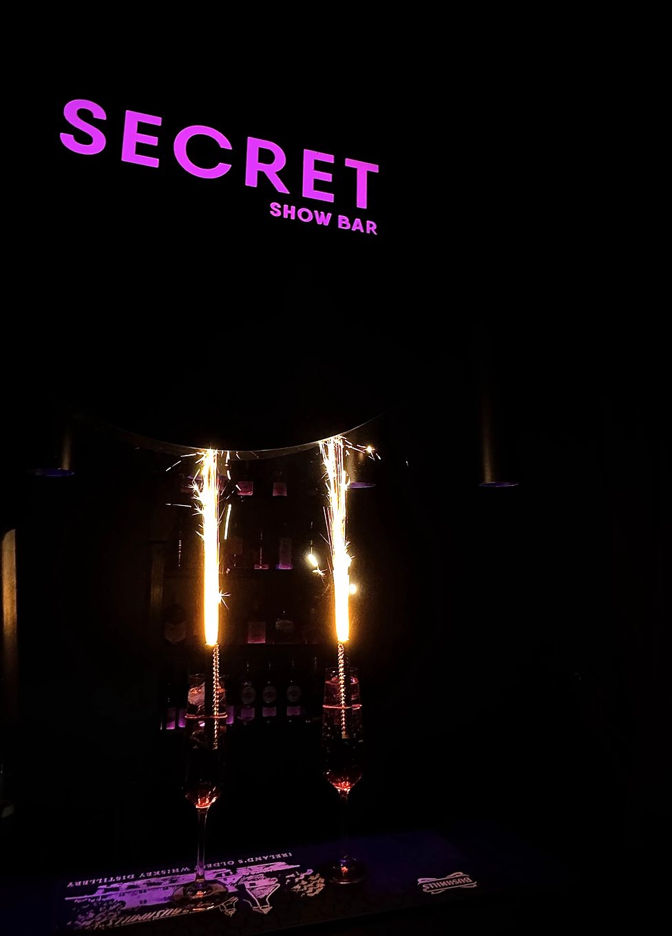 SECRET Show Bar